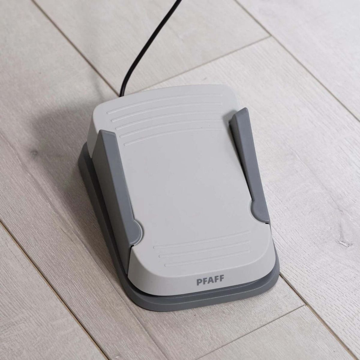 (38C8) Pfaff MULTI-FUNCTION FOOT CONTROL GROUP L